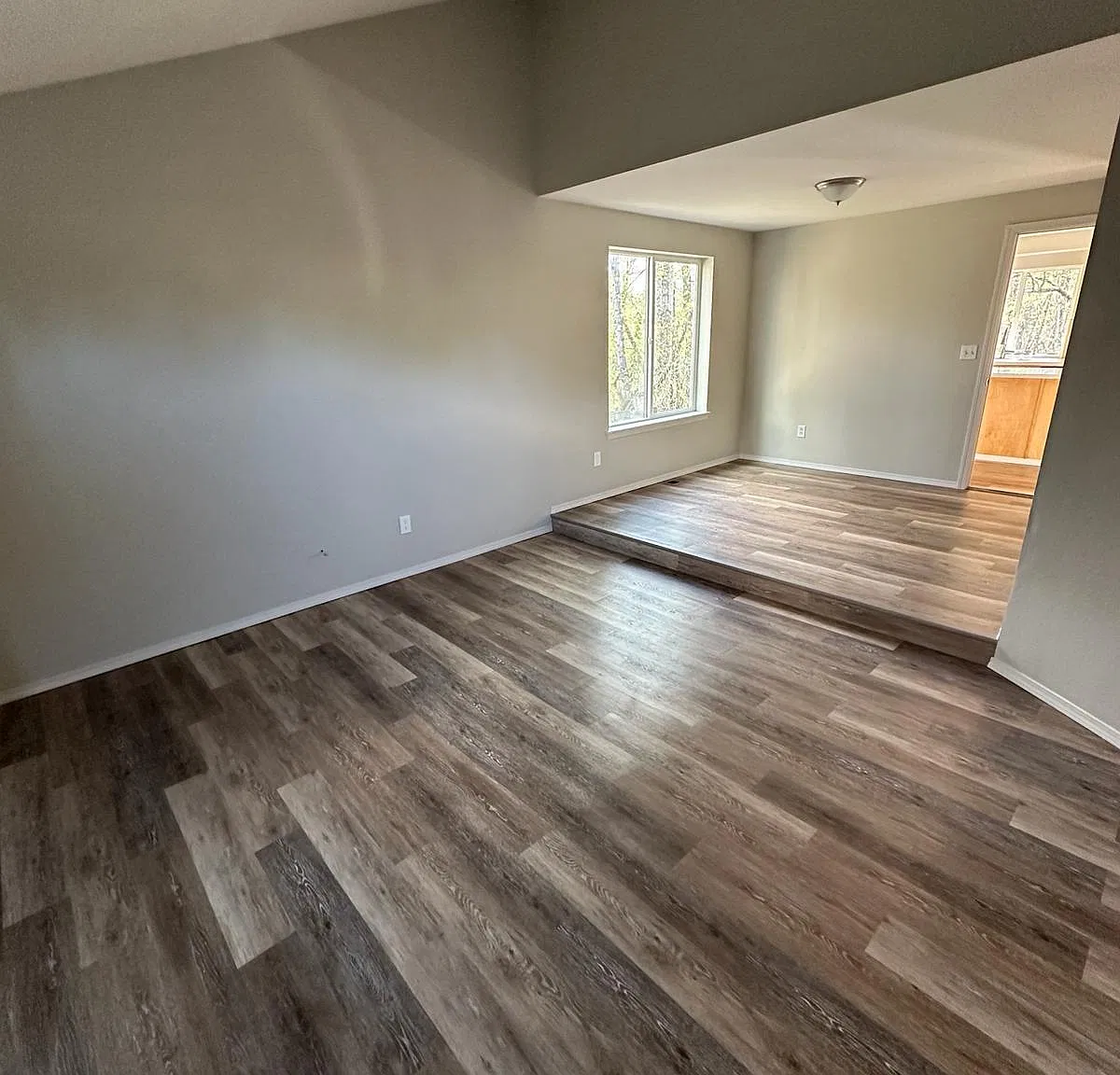 4 bed, 2.5 bath, 1769 sqft, $3,500 — Photo 2