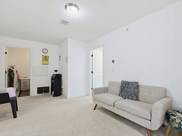 2 Evergreen Dr #1 — Photo 15