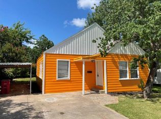 727 W 5th St, Freeport, TX 77541