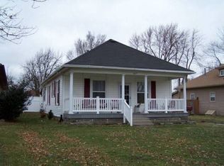 607 S 2nd St, Odessa, MO 64076