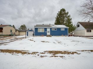 242 Hampshire Dr, Hoyt Lakes, MN 55750