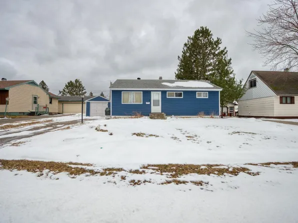 242 Hampshire Dr, Hoyt Lakes, MN 55750
