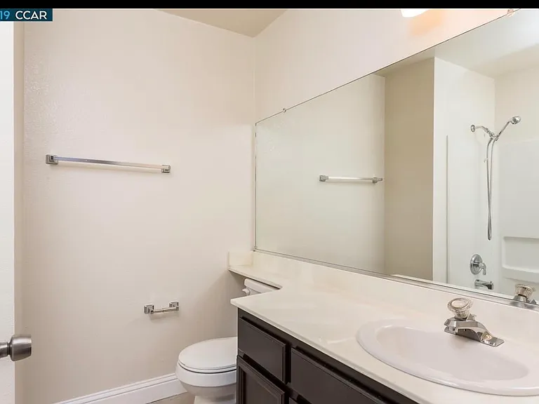 1727 Periwinkle Way — Photo 9