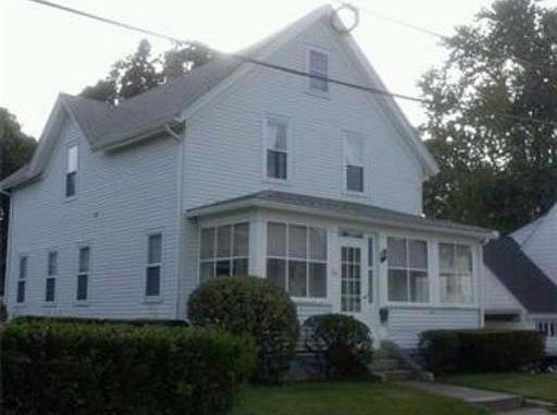 2nd image of 161 Schuyler St #1