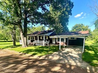 701 S Alvarado Ave, Belle, MO 65013