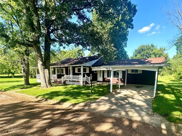 701 S Alvarado Ave, Belle, MO 65013