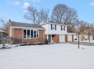 29 Golini Dr, Johnston, RI 02919