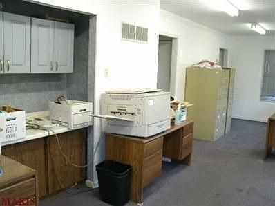 3rd image of 1121 N Lafayette St