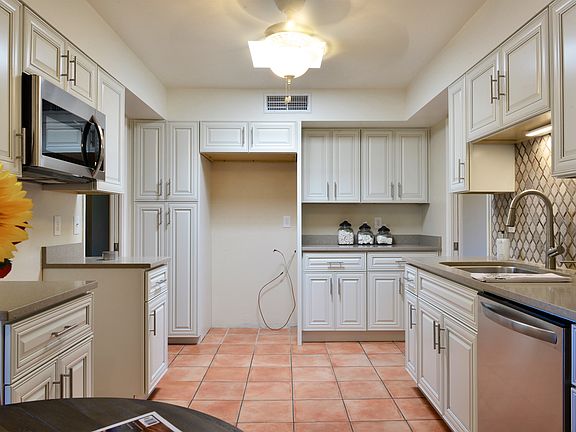 5th image of 2552 N Camino Valle Verde