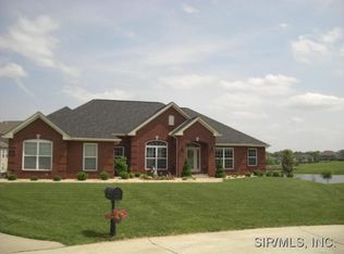 1302 Merganser Blvd, Swansea, IL