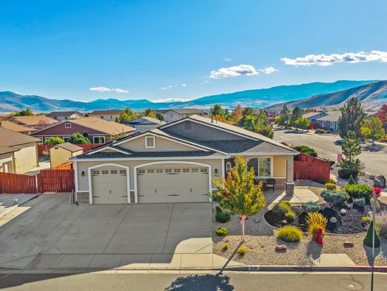 18520 Silverbell Ct, Reno, NV 89508