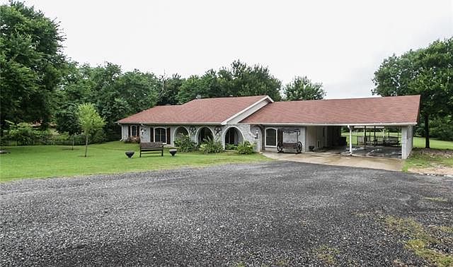 1st image of 2195 Stickhorse Ln