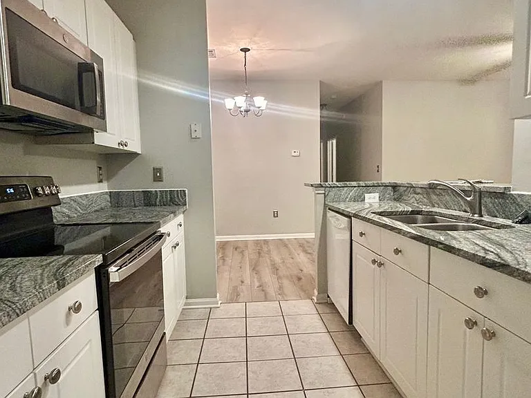 3297 S College St #A-202 — Photo 7
