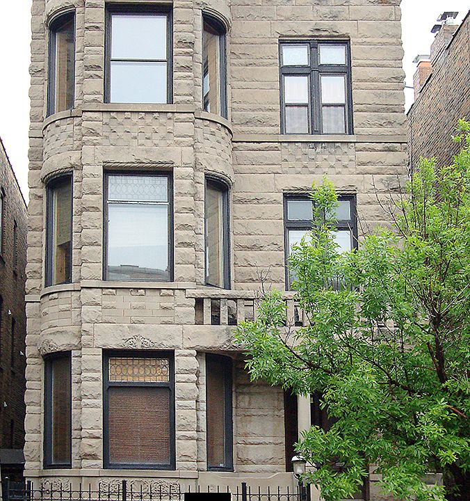 1st image of 4008 N Clarendon Ave