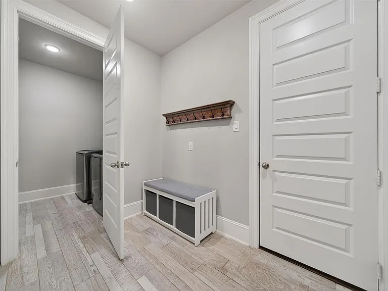 9555 Pappas Creek Ct — Photo 18