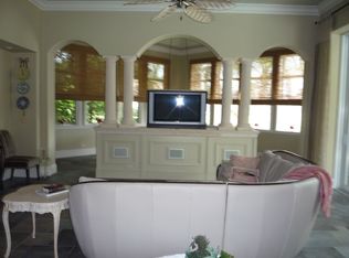 5315 Hunt Club Way, Sarasota, FL 34238