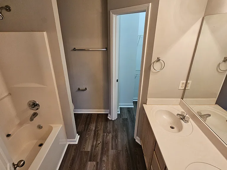 303 Stewarts Landing Cir — Photo 10