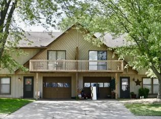 3541 SW Eveningside Dr, Topeka, KS 66614