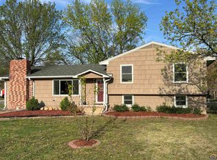625 Jarboe St, Burlington, KS 66839