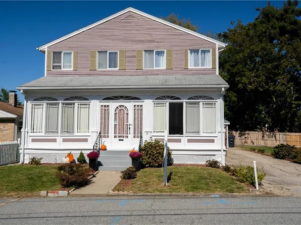 21 Madison St, Warwick, RI 02888