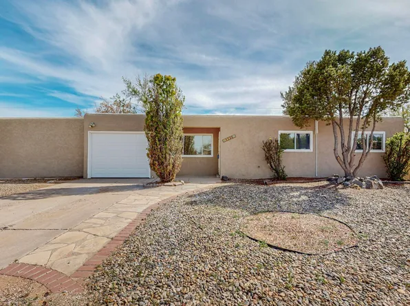 5720 Alegria Rd NW, Albuquerque, NM 87114