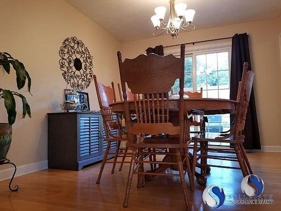 705 S 3rd Ceresco, NE 68017