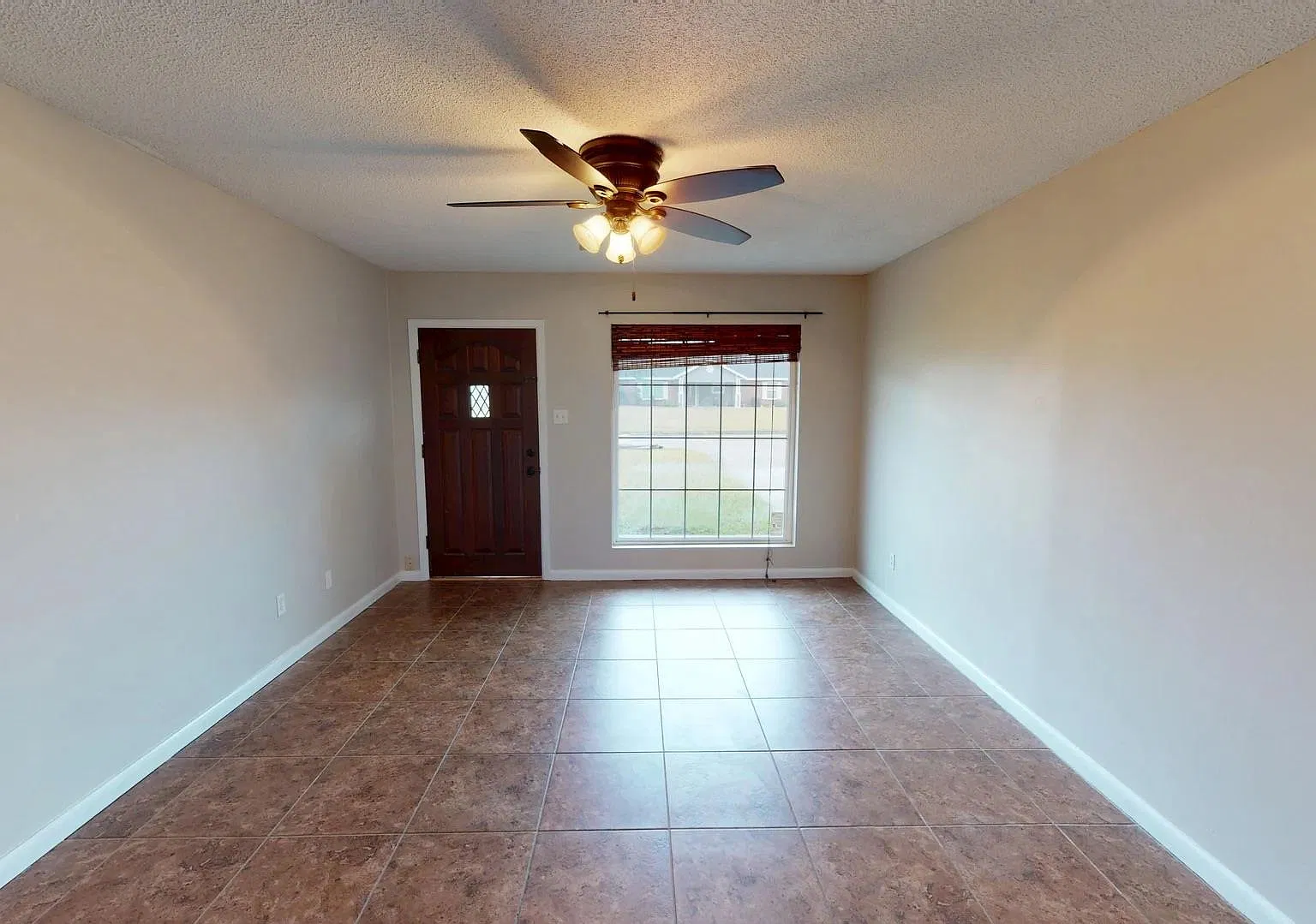 3 bed, 1680 sqft, $1,700 — Photo 4