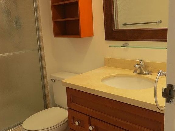 5th image of 120 Bayview Dr #1417