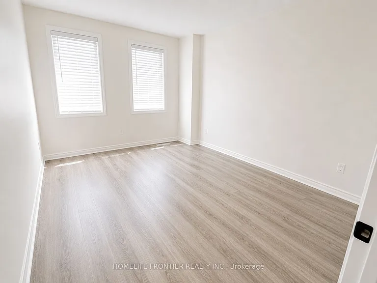 46 Ambereen Pl — Photo 11