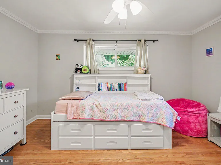 6417 Berkshire Dr — Photo 13