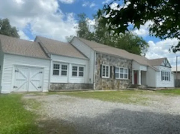 1293 Main St, Andrews, NC 28901