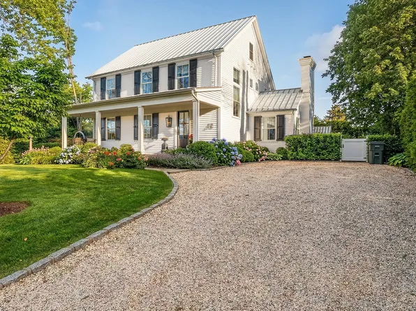 56 Grand St, Sag Harbor, NY 11963