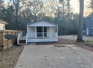 902 Queenswood, Montgomery, TX 77316