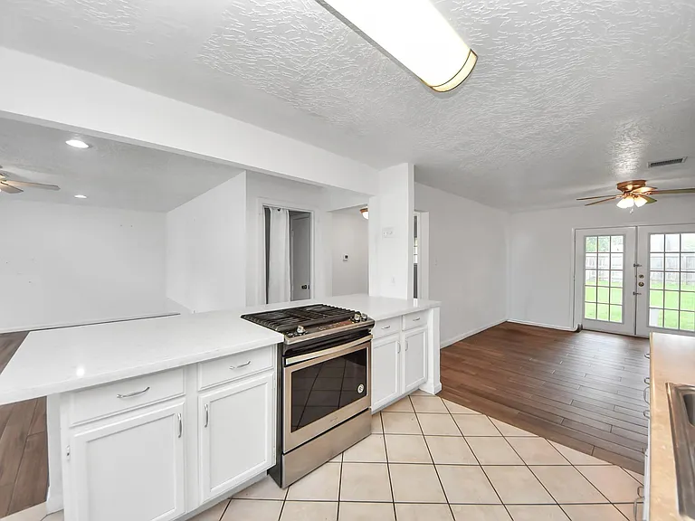 7414 Battlewood Dr — Photo 12