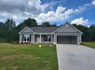 26 Hummingbird Ln #1, Statham, GA 30666