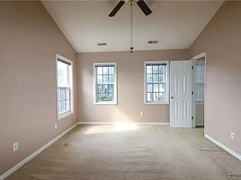 4820 Manteo Ln — Photo 17