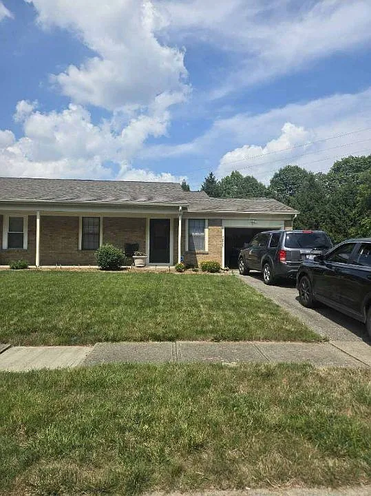 2 bed, 912 sqft, $1,400 — Photo 2