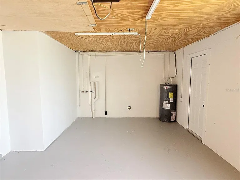 13617 Frances Ave — Photo 27