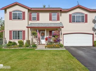 392 S Vickie Cir, Palmer, AK 99645