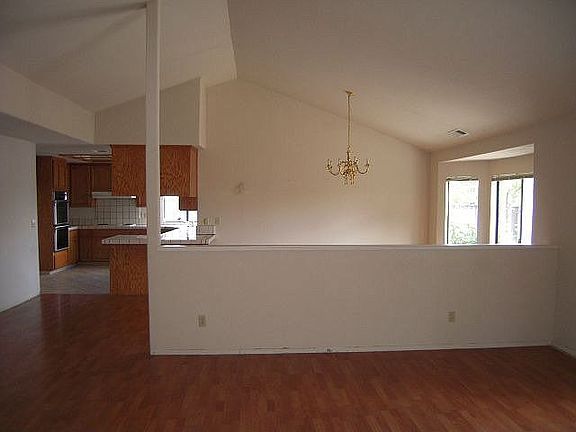 4th image of 19071 Dagmar Dr