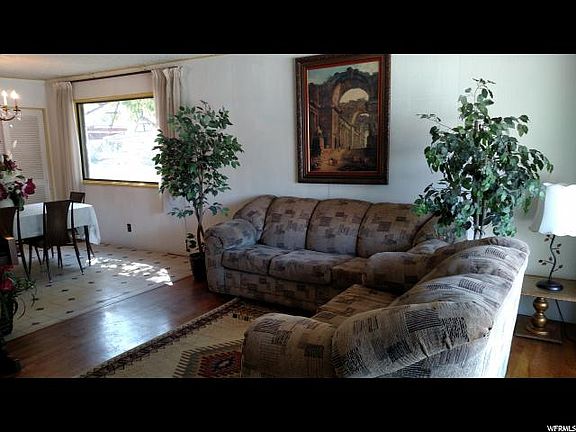 2nd image of 1037 W Tally Ho St