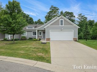 1453 Trail View Dr, Greenville, MI 48838