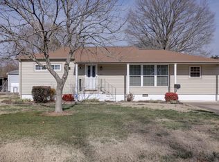 61 Sinton Rd, Newport News, VA 23601