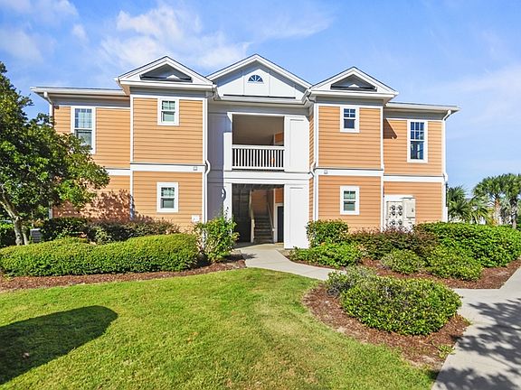 3rd image of 1127 Rosewood Ln #1