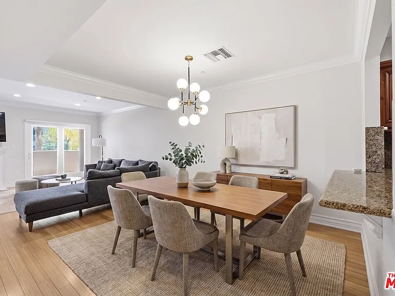 1838 Westholme Ave #203 — Photo 2