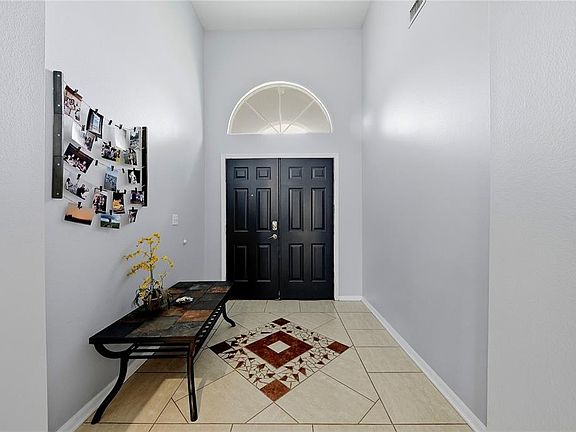 4th image of 2012 BRIDGEHAMPTON PLACE