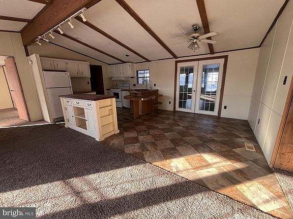 3rd image of 1003 Kessler Dr