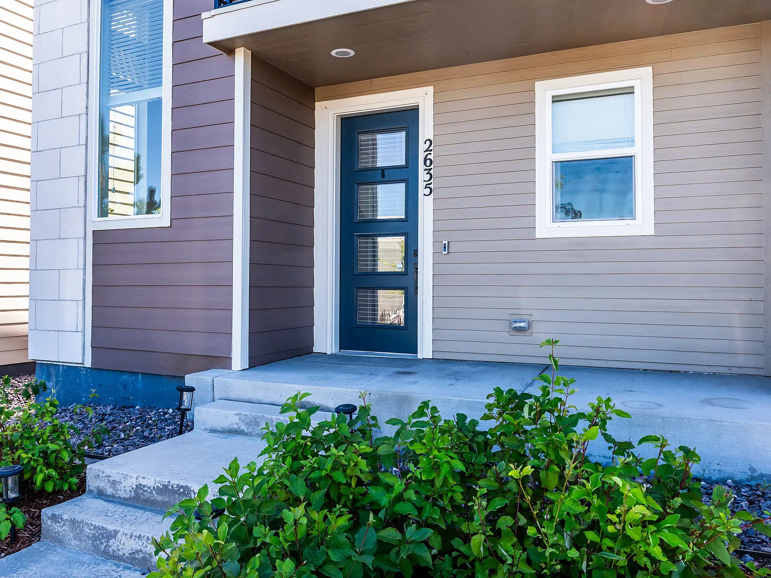 2 bed, 1939 sqft, $3,200 — Photo 3