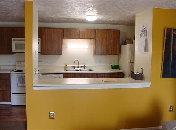 2nd image of 8422 Obannon Ct #10