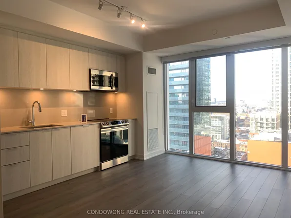 357 King St W, Toronto, ON